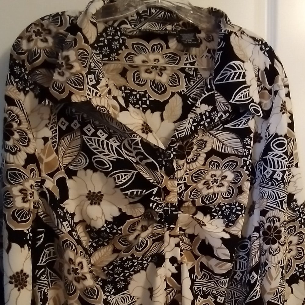 Plus size blouse - Picture 4 of 4